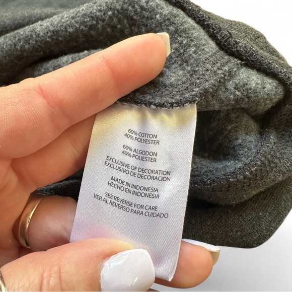 ✨Eddie Bauer Men’s Gray Crewneck Sweater - Picture 6 of 8